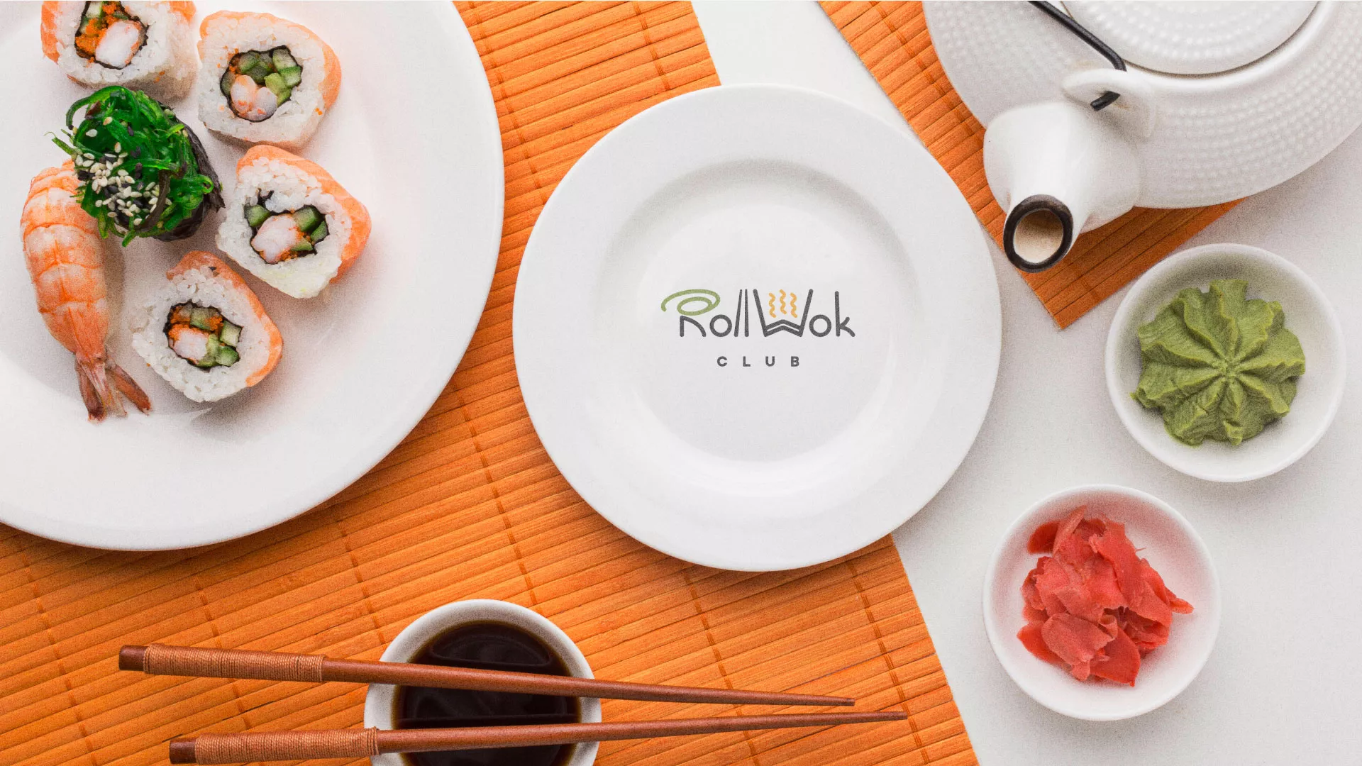 Разработка логотипа и фирменного стиля суши-бара «Roll Wok Club» в Черкесске